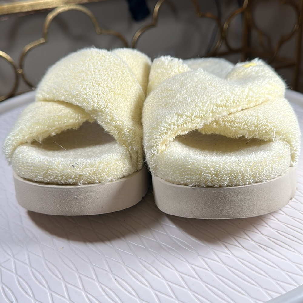 Ugg Fuzz Sugar Terry Cross Slide 10 - image 3